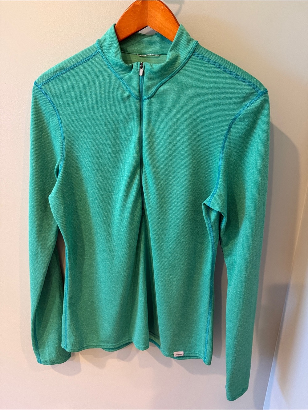 Patagonia Women's Large Kelly green capilene 2 Half-Zip Pullover